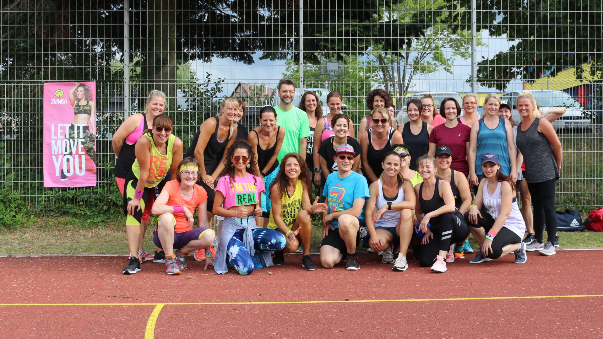 Tolle Zumba- und Fitness-Party trotz Unwetter